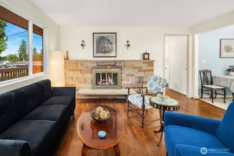 Living - 23318 3rd Pl W, Bothell, WA 98021 photo 1 of 4