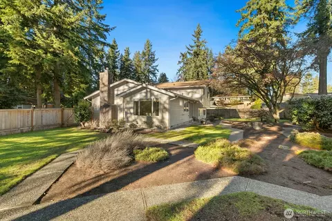 Exterior - 19810 95th Ave NE, Bothell, WA 98011 photo 3 of 5