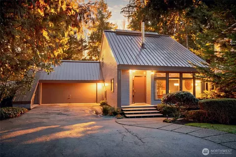 3323 NE 156th St, Lake Forest Park, WA 98155