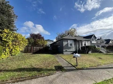 138 N Rainier Ave, Bremerton, WA 98312