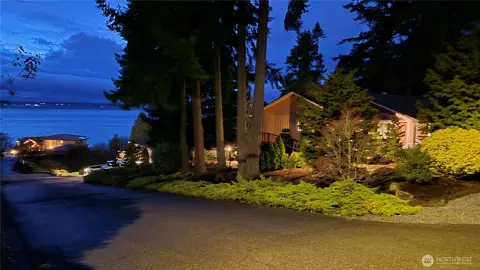 16342 Resi 72nd Ave W, Edmonds, WA 98026