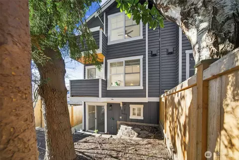 3828 Interlake Ave N #A, Seattle, WA 98103