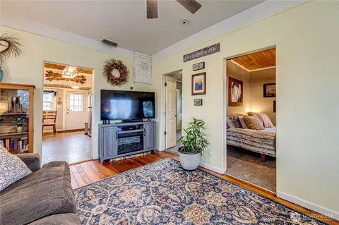 Living - 1116 E Marine View Dr, Everett, WA 98201 photo 2 of 2