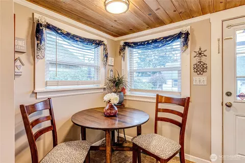 Dining - 1116 E Marine View Dr, Everett, WA 98201 photo 1 of 1