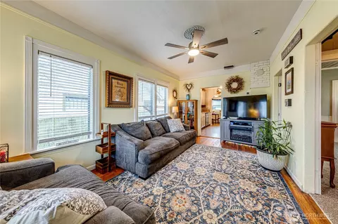 Living - 1116 E Marine View Dr, Everett, WA 98201 photo 1 of 2