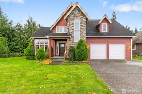735 Ivy St, Lynden, WA 98264