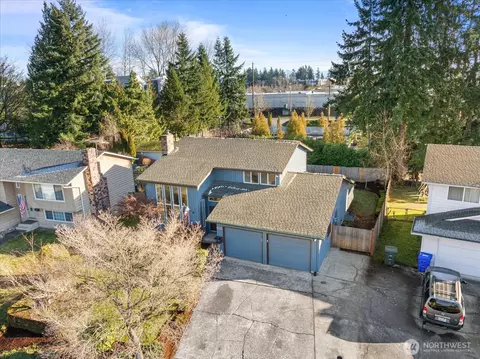 View/Area - 9323 10th Ave SE, Everett, WA 98208 photo 1 of 3
