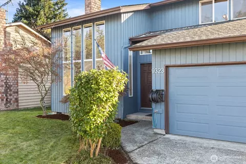 Exterior - 9323 10th Ave SE, Everett, WA 98208 photo 2 of 5