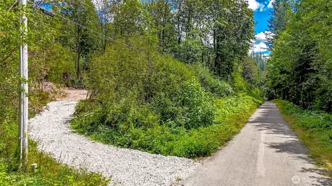 1110 350th Ave SE, Snoqualmie, WA 98065