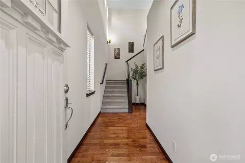 Entry Way - 12014 NE 162nd Pl, Bothell, WA 98011 photo 1 of 7