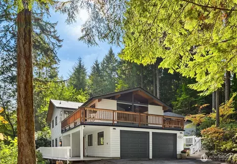 5981 Lynwood Center Rd NE, Bainbridge Island, WA 98110