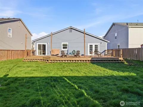 Exterior - 1015 Nunnally Ave NW, Orting, WA 98360 photo 4 of 10