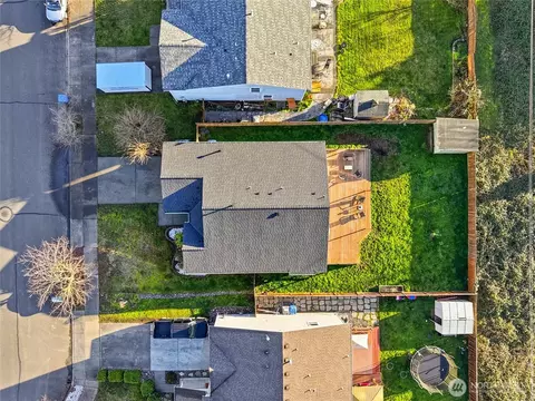 View/Area - 1015 Nunnally Ave NW, Orting, WA 98360 photo 5 of 5