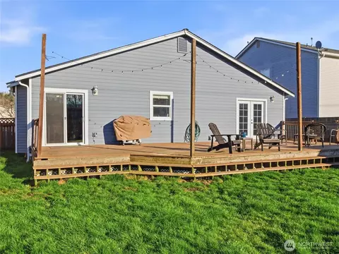 Exterior - 1015 Nunnally Ave NW, Orting, WA 98360 photo 9 of 10