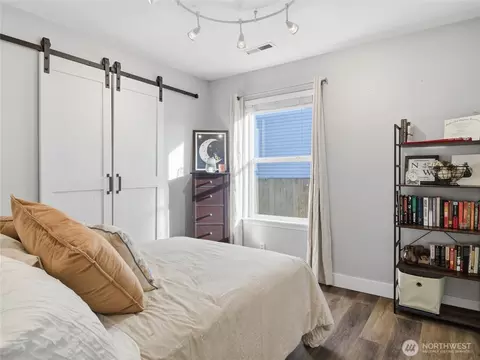 Bedroom - 1015 Nunnally Ave NW, Orting, WA 98360 photo 6 of 7