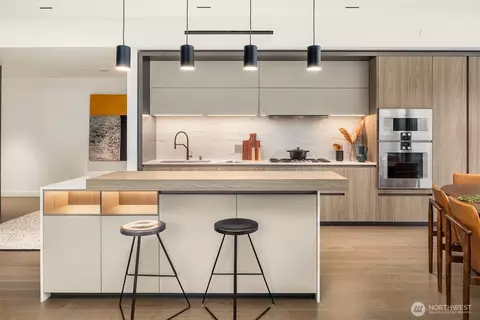 838 Avenue Sq NE #1403, Bellevue, WA 98004