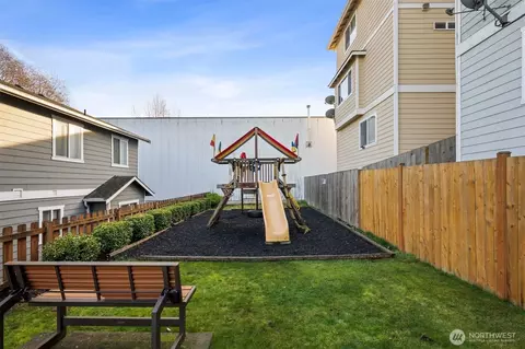 1128 Chestnut St, Everett, WA 98201 photo 30