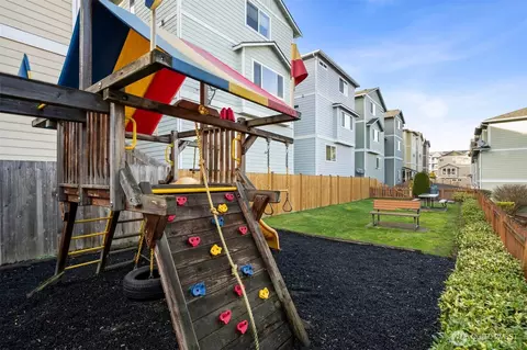 1128 Chestnut St, Everett, WA 98201 photo 31