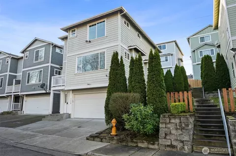 1128 Chestnut St, Everett, WA 98201 photo 2