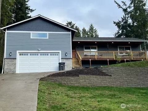 5031 E Rasor Rd W, Belfair, WA 98528