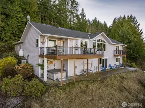 855 Louella Heights Dr, Sequim, WA 98382