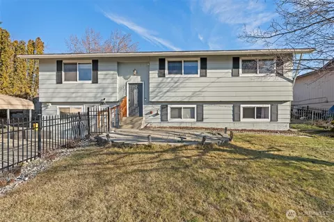 117 Ridgemont Dr, East Wenatchee, WA 98802