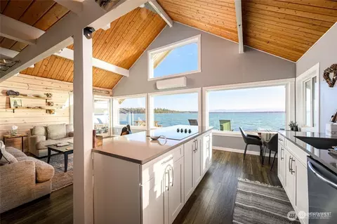 4144 Saltspring Dr, Ferndale, WA 98248