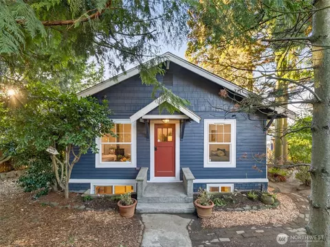 8859 20th Ave SW, Seattle, WA 98106