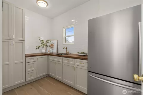 Other - 3113 E Cherry St, Seattle, WA 98122 photo 1 of 6