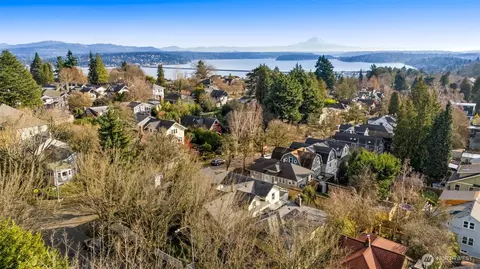 View/Area - 3113 E Cherry St, Seattle, WA 98122 photo 2 of 2