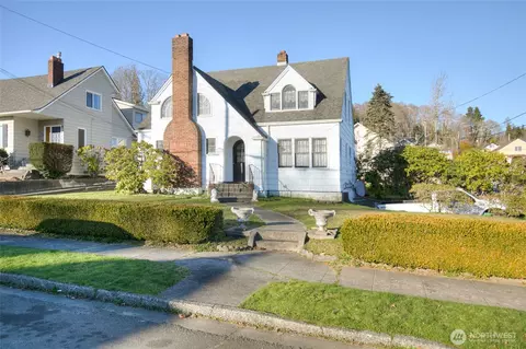1700 W 6th St, Aberdeen, WA 98520