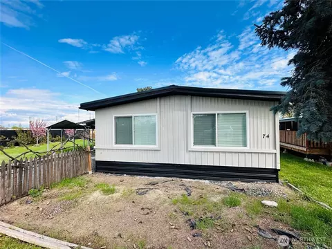 3131 W Wapato Dr #74, Moses Lake, WA 98837