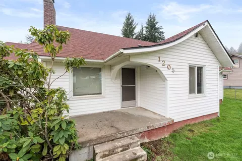 1205 NW Kerron St, Winlock, WA 98596