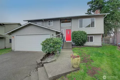 3702 201st Pl SW, Lynnwood, WA 98036