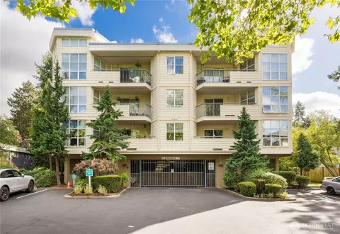 424 102nd Ave SE #108, Bellevue, WA 98004