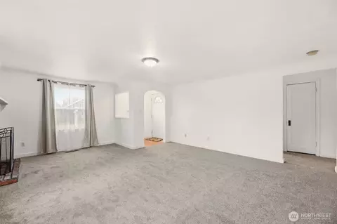 Living - 3013 19th St, Everett, WA 98201 photo 8 of 8