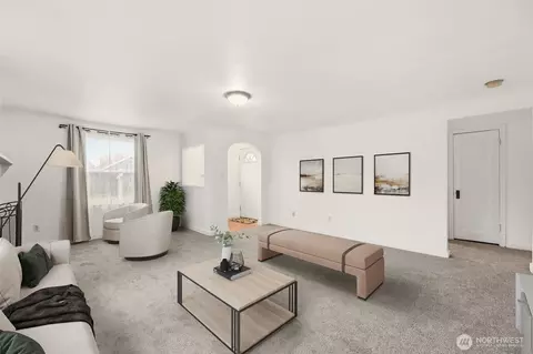 Living - 3013 19th St, Everett, WA 98201 photo 7 of 8