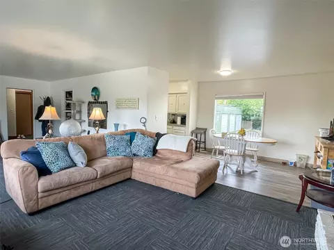 Living - 3502 Norton Ave, Everett, WA 98201 photo 4 of 4