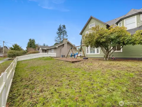 Exterior - 3502 Norton Ave, Everett, WA 98201 photo 8 of 10