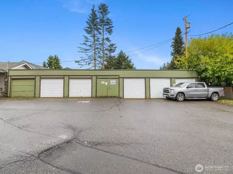 Exterior - 3502 Norton Ave, Everett, WA 98201 photo 5 of 10