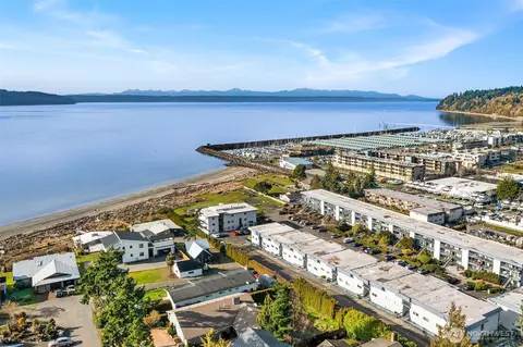23003 Marine View Dr S #B301, Des Moines, WA 98198