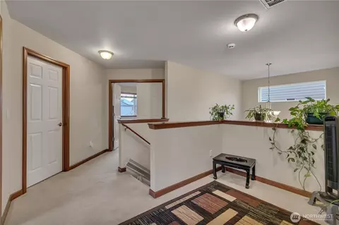 Entry Way - 910 Boatman NW, Orting, WA 98360 photo 2 of 3