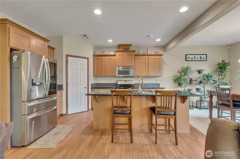 Kitchen - 910 Boatman NW, Orting, WA 98360 photo 5 of 5