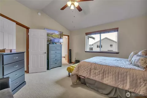 Bedroom - 910 Boatman NW, Orting, WA 98360 photo 2 of 5