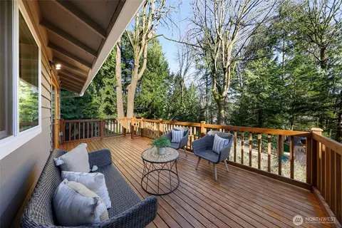 Exterior - 14724 107th Ave NE, Bothell, WA 98011 photo 5 of 10