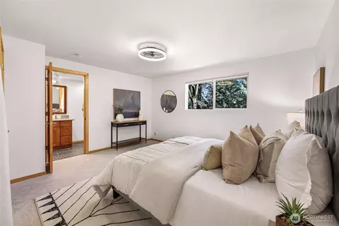 Bedroom - 14724 107th Ave NE, Bothell, WA 98011 photo 1 of 7