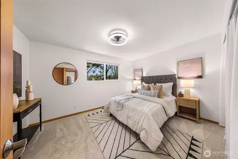 Bedroom - 14724 107th Ave NE, Bothell, WA 98011 photo 3 of 7