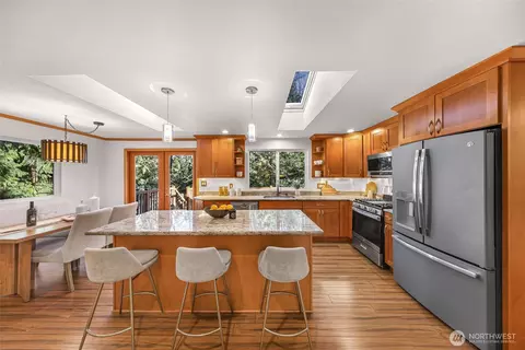 Kitchen - 14724 107th Ave NE, Bothell, WA 98011 photo 1 of 3