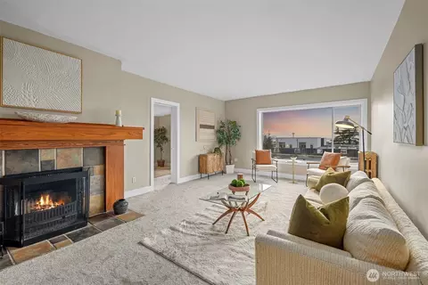 630 13th Ave E #3, Seattle, WA 98102