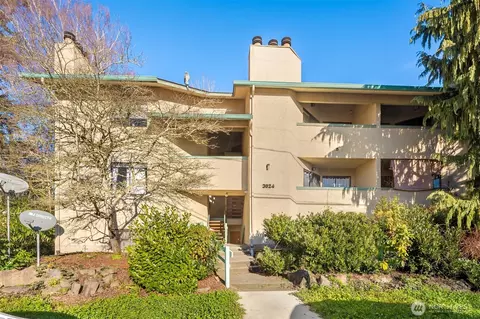 3024 NE 143rd St #103, Seattle, WA 98125